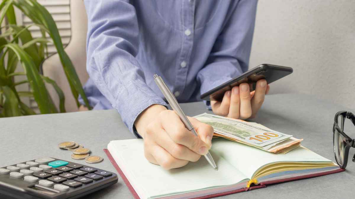 A borrower figuring out if they can get a title loan.